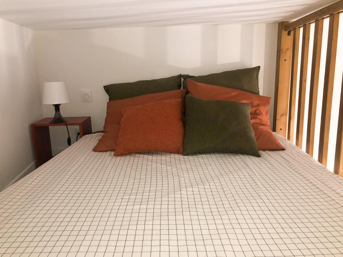 Studio Climatise - Gare - Centre Ville Nimes Ngoại thất bức ảnh