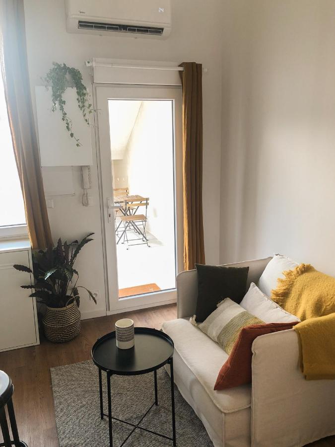 Studio Climatise - Gare - Centre Ville Nimes Ngoại thất bức ảnh
