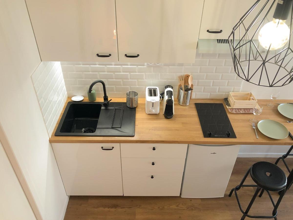 Studio Climatise - Gare - Centre Ville Nimes Ngoại thất bức ảnh